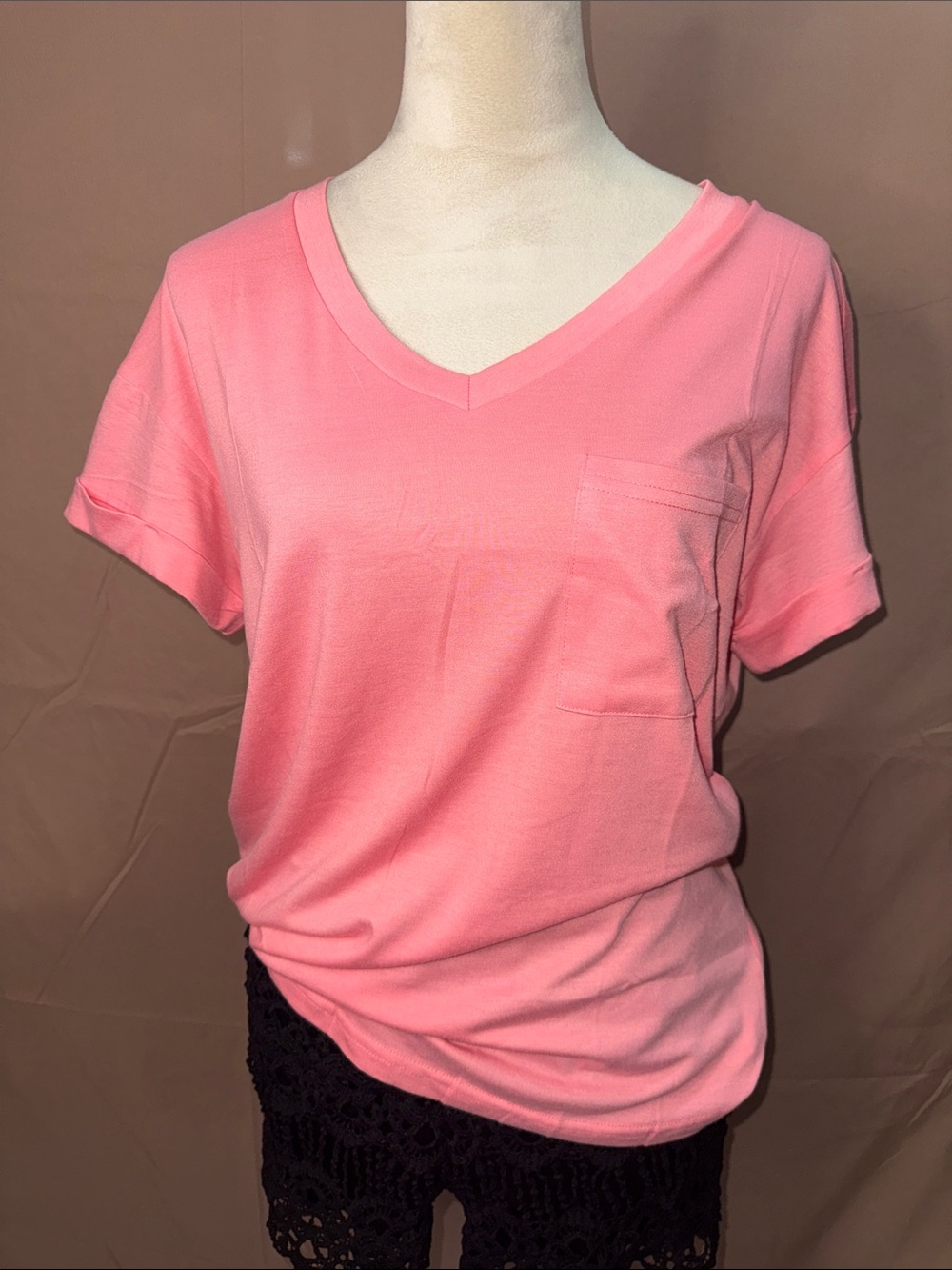 NWOT Women’s Classic V-Neck Pocket Tee - Coral Pink